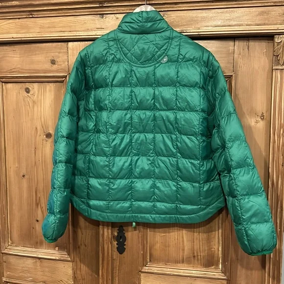 The Arrivals Women's Green Puffer Jacket - Picture 6 of 8